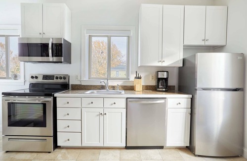 Del Ray Apartamento | Kasa Del Ray | King Studio | Alexandria