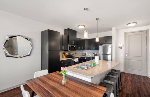 Northeast Dallas Apartamento | Kasa | Dallas | Central 2BD/2BA Downtown Apartment