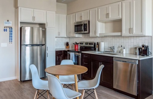 Lowry Hill East Apartamento | Kasa | Inviting 1 BD + Fast Wifi | Minneapolis