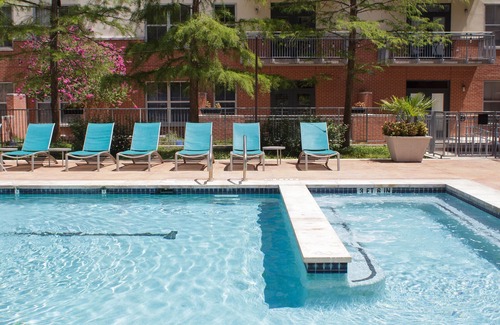 Second Street District Apartamento | Kasa | Austin | Exquisite 1BD/1BA Downtown Apartment