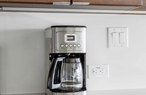 Second Street District Apartamento | Kasa | Austin | Incredible 2BD/2BA 2nd Street District Apartment