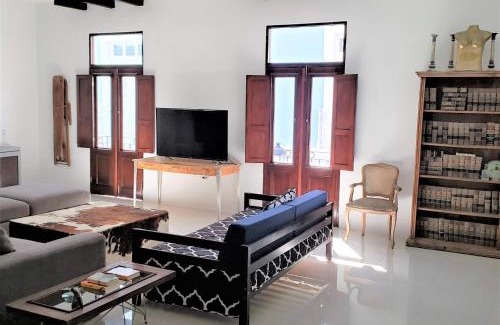 Old San Juan Apartamento | KASA The Lofts 201 HUGE 2 bed 2 bath for 6 Washer Dryer
