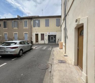 Quartier Administrations Apartamento | KasbahBoHome, Cocon Atypique, centre ville, Nîmes