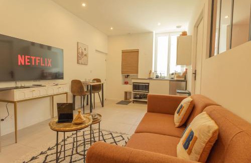 Quartier Administrations Apartamento | KasbahBoHome, Cocon Atypique, centre ville, Nîmes