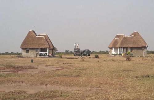 Kasese Cabina | Kasenyi Lake Retreat Lodges & Campsite