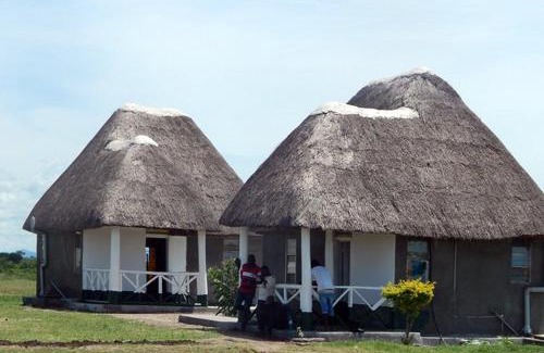 Kasese Cabina | Kasenyi Lake Retreat Lodges & Campsite