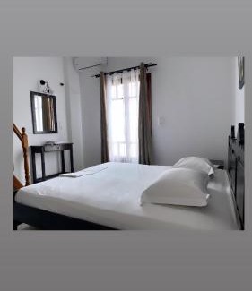 Fry Hotel | Kasos Almyra Beach Suites
