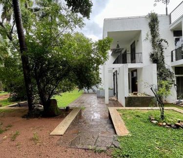 Minuwangoda Casa | Kasthuri