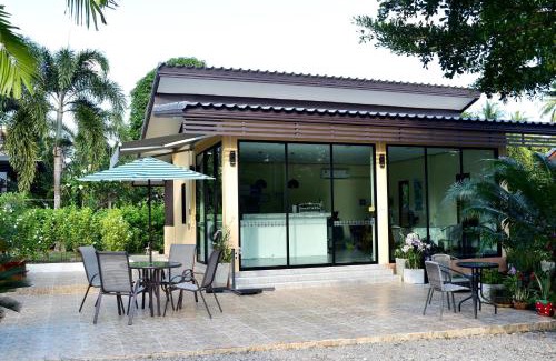 Phongprasan Casa | Kate House Bangsaphan