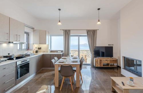 Monemvasia Casa | Katerina's Villas - Monemvasia Beachfront Stone Paradise
