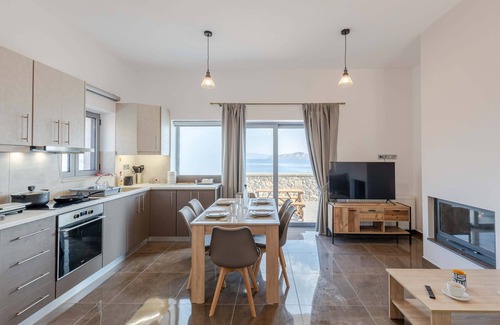 Monemvasia Casa | Katerinas Villa 1 - Monemvasia Beachfront Serenity