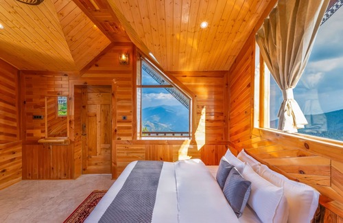 Theog Hotel | Kathkuni by Jomotel