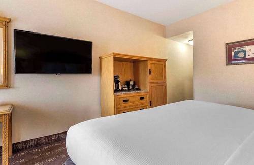 Seaside Hotel | Kathryn Riverfront Inn, Ascend Hotel Collection