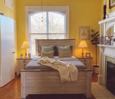 Lexington Casa | Kathy's Place - Pet Fee Additional Charge