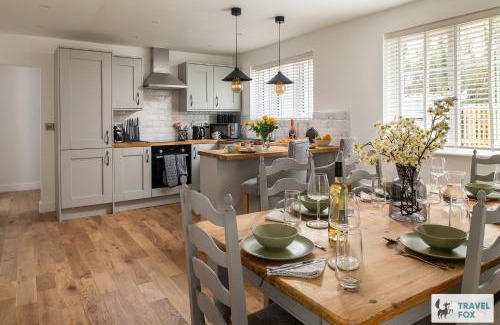 Bont Newydd Casa | Katie's Cottage & Hot Tub - Snowdon 20mins drive
