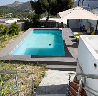 Decentralized Administration of the Aegean Casa | Katoikia Maggie, guest house with patio and pool