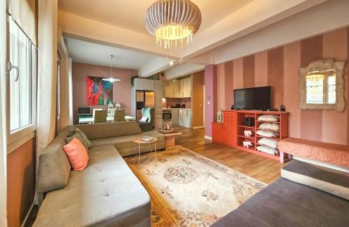 Pavlos Melas Apartamento | Katrin's House with private parking