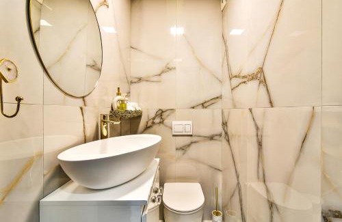 Saints Constantine and Helena Apartamento | Katty's Place - Azur Premium