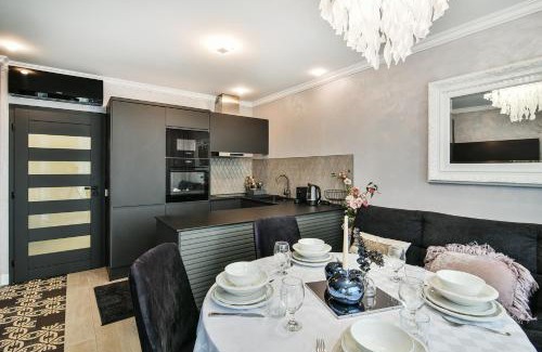 Saints Constantine and Helena Apartamento | Katty's Place - Azur Premium