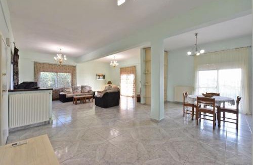 Nea Potidaia Casa | Katy's House Spacious House by a quiet beach next to N Potidea