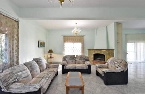 Nea Potidaia Casa | Katy's House Spacious House by a quiet beach next to N Potidea
