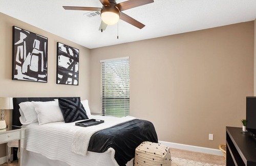 St. Peters Apartamento | 🎗Katytrail/Pet friendly❤/St.Charles/PowerPlex/St.Louis/Winery🐕👍🏼/Fireplace
