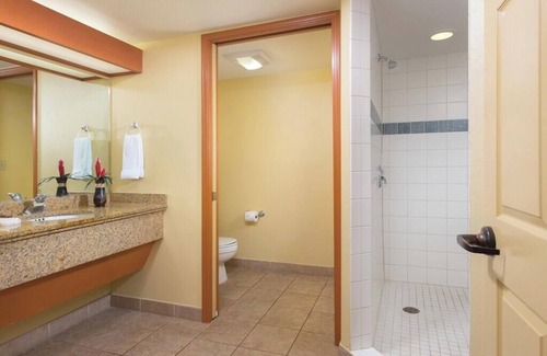 Wailua Complejo | Kauai, 2br: WIFI gratuito, Resort frente al mar, piscina, spa, zona de Coconut mercado