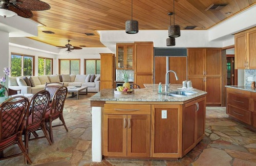 Poipu Casa | Kauai Kai: privacidad frente al mar en Poipu con aire acondicionado y piscina privada!