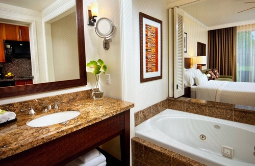 Princeville Complejo | Kauai Paradise in Princeville- Studio 1 bd & 2 bd villas- 2024 & 2025 dates
