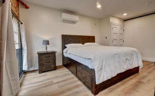 Millersburg Apartamento | Kaufman Suite- BY BUSY INTERSECTION