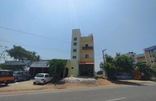 Tiruvannamalai Cabina | Kaviya Residency