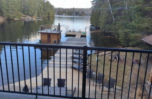 Trent Lakes Cabaña | Kawartha Lakes Waterfront Cottage - Sleeps 16