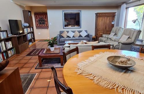 Wilderness Casa | Kaya Cabhozi at 306-on-HeightsRoad