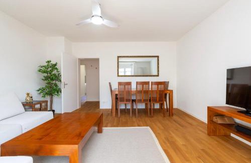 Werd Apartamento | KAYA Zurich Apartment 2B - Downtown 2BR Deluxe Apt