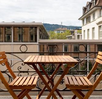 Werd Apartamento | KAYA Zurich Apartment 3B - Downtown 2BR Deluxe Apt