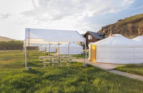 Ulaanbaatar Otro | Kayak Camp Mongolia