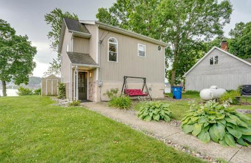 Bronson Casa | Kayaks, Rowboat and Game Room - Gilead Lake Getaway!