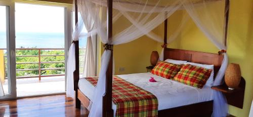 Choiseul Casa | Kaye Mango