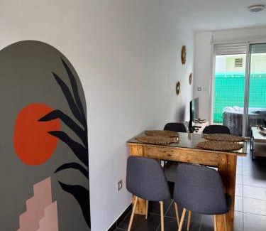 Cayenne Apartamento | Kaz'Baduel piscine, terrasse et jacuzzi privatif, wifi et climatisation