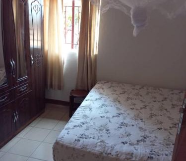 Livingstone Casa | Kaz Villa