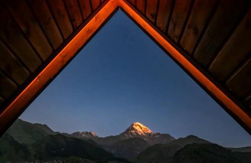 Stepantsminda Apartamento | Kazbegi cottage kide- ყაზბეგში კოტეჯი კიდე