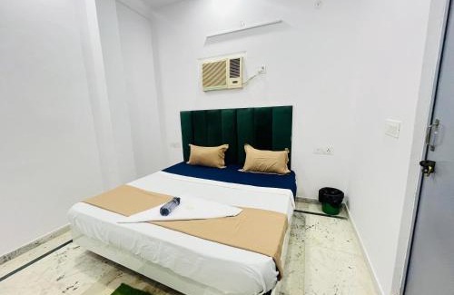 Khattalwada Hotel | KB Residency- Opposite Max Hospital Gate no5