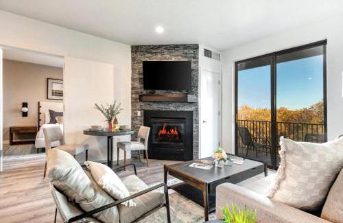 Park City Apartamento | KBM Resorts Lodge at Stillwater 3 min drive to Deer Valley East Balcony with gorgeous views pool hot tubs gym MAS-2062