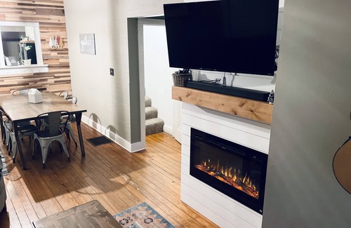 Kansas City Casa | KC Bungalow, near Plaza & Westport