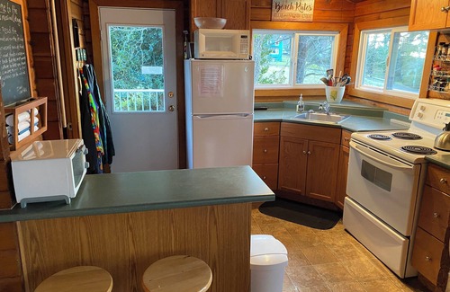 Keats Island Casa | Keats Island Paradise - Mission Cottage