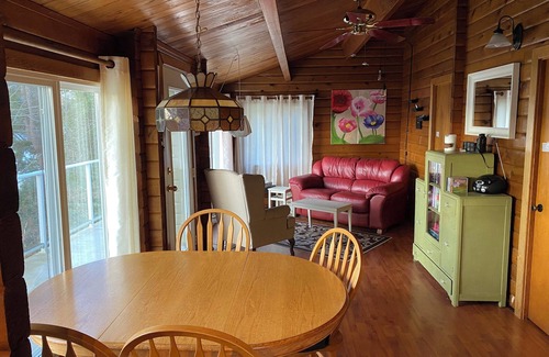 Keats Island Casa | Keats Island Paradise - Mission Cottage