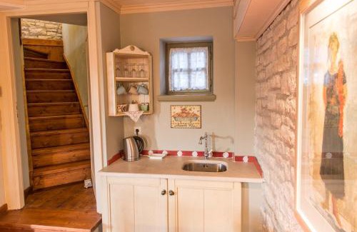 Ano Pedina Casa | Kedros - Α Stone maisonette with lounge and 2 bedrooms