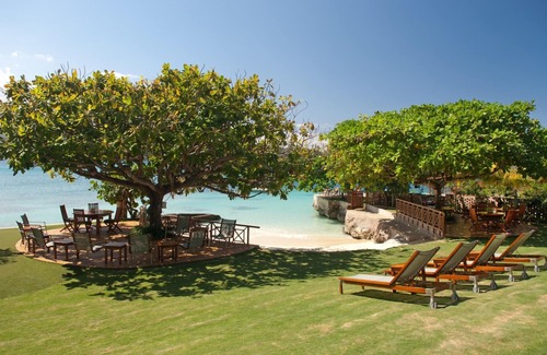 Discovery Bay Villa | Keela Wee on the Beach - lujosa villa privada de 6 dormitorios frente a la playa en Discovery Bay