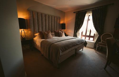 Tarmonbarry Hotel | Keenans Boutique Hotel