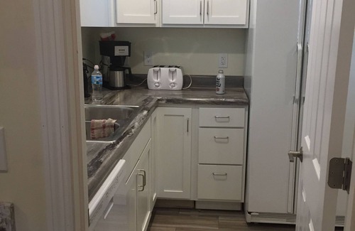 Delton Casa | Manténgalo "Reel" Lakefront Cottage en Upper Crooked Lake Delton, MI $ 1400 / semana